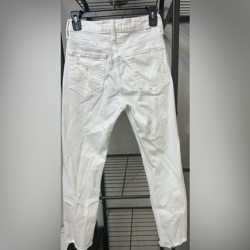 ‼️BF SALE ‼️MOTHER Superior Tomcat Ankle distressed in color Quite Innocent - Picture 8 of 10